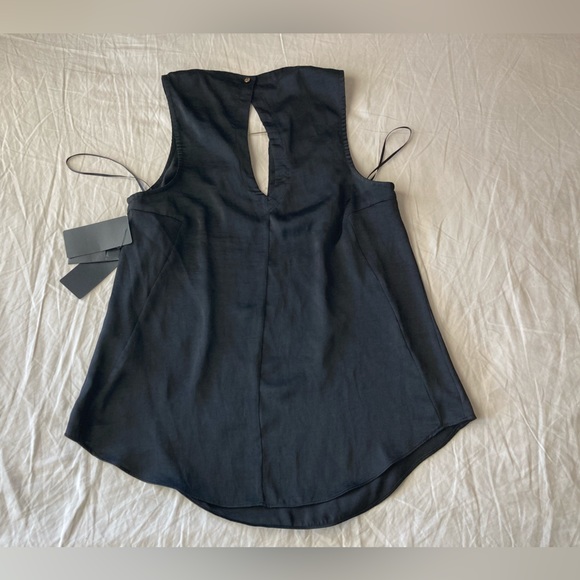 GUESS Women's Sleeveless Felicity Ball Point Women Top - Picture 14 of 14